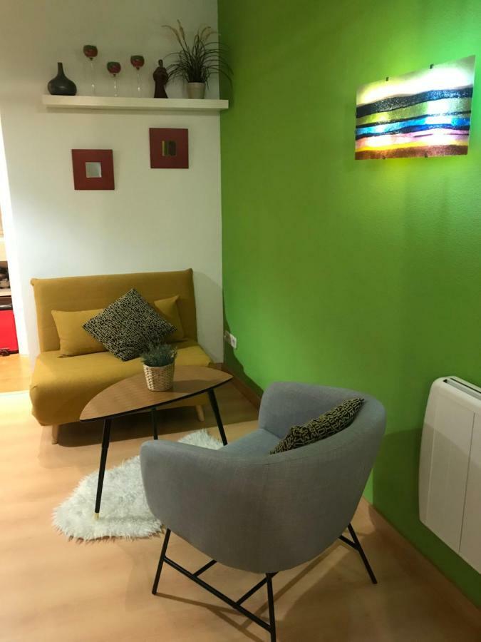Apartamento En Corrala Madrid Bagian luar foto
