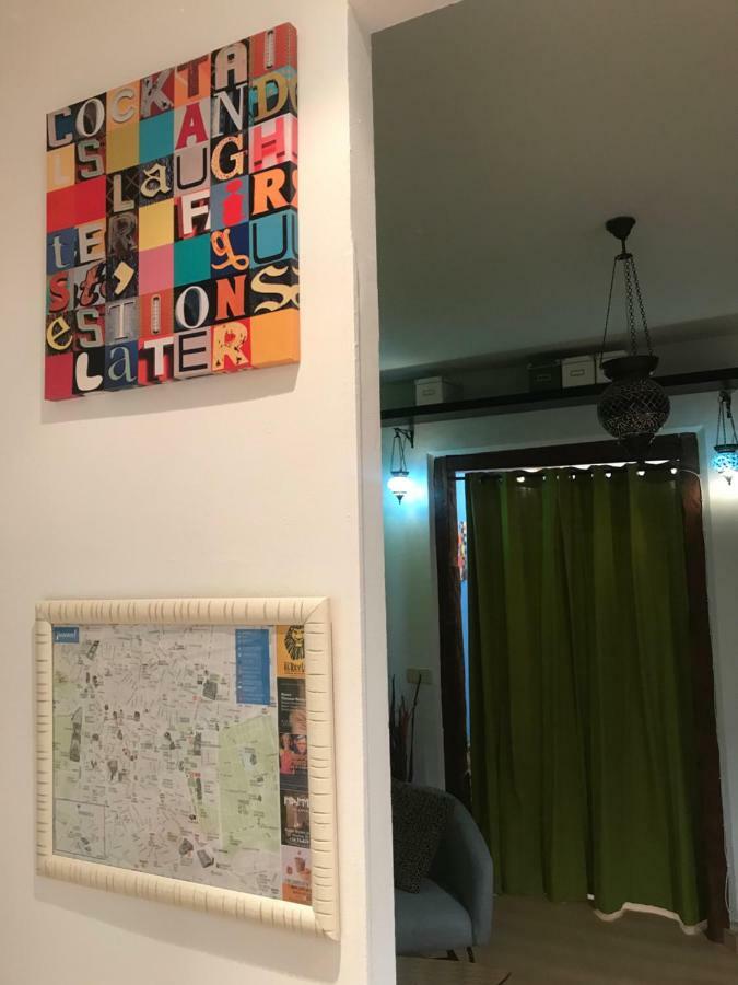 Apartamento En Corrala Madrid Bagian luar foto