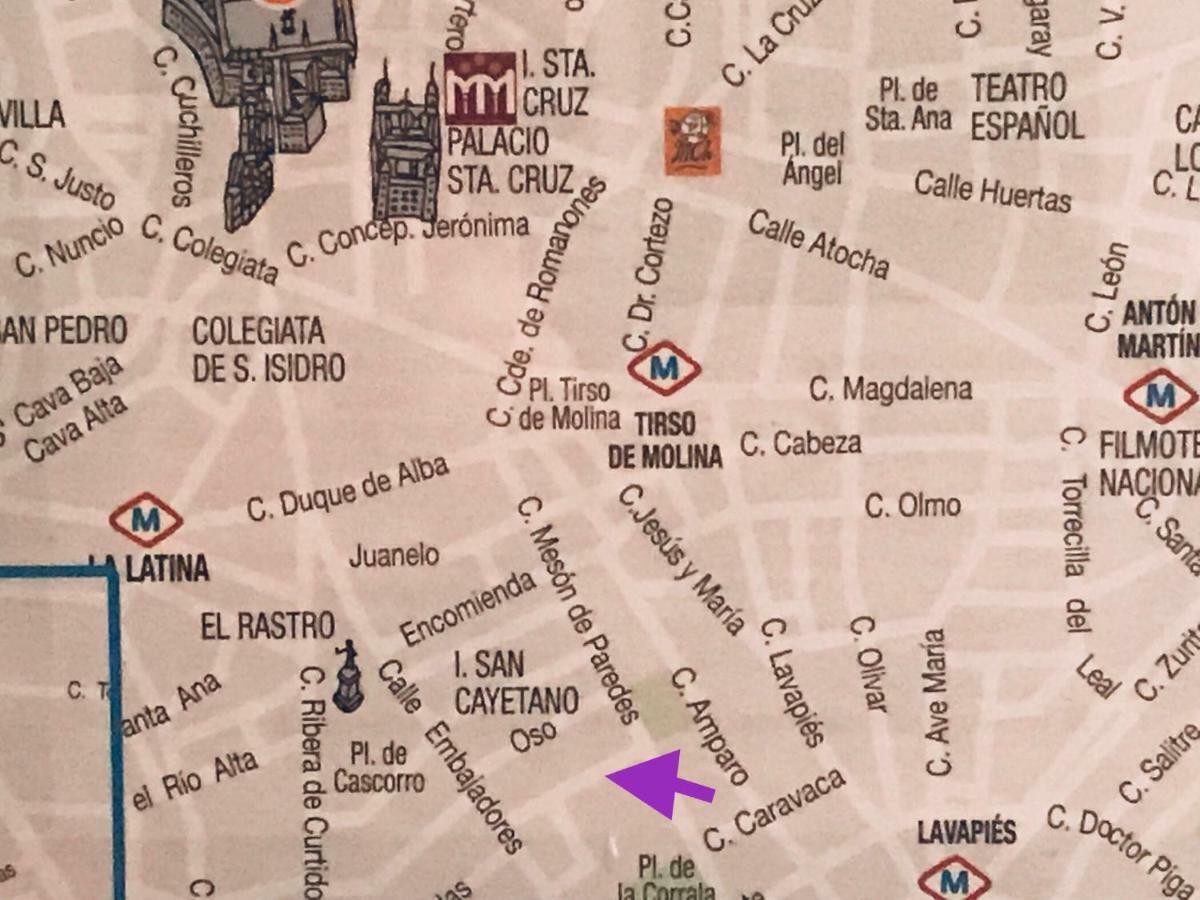 Apartamento En Corrala Madrid Bagian luar foto