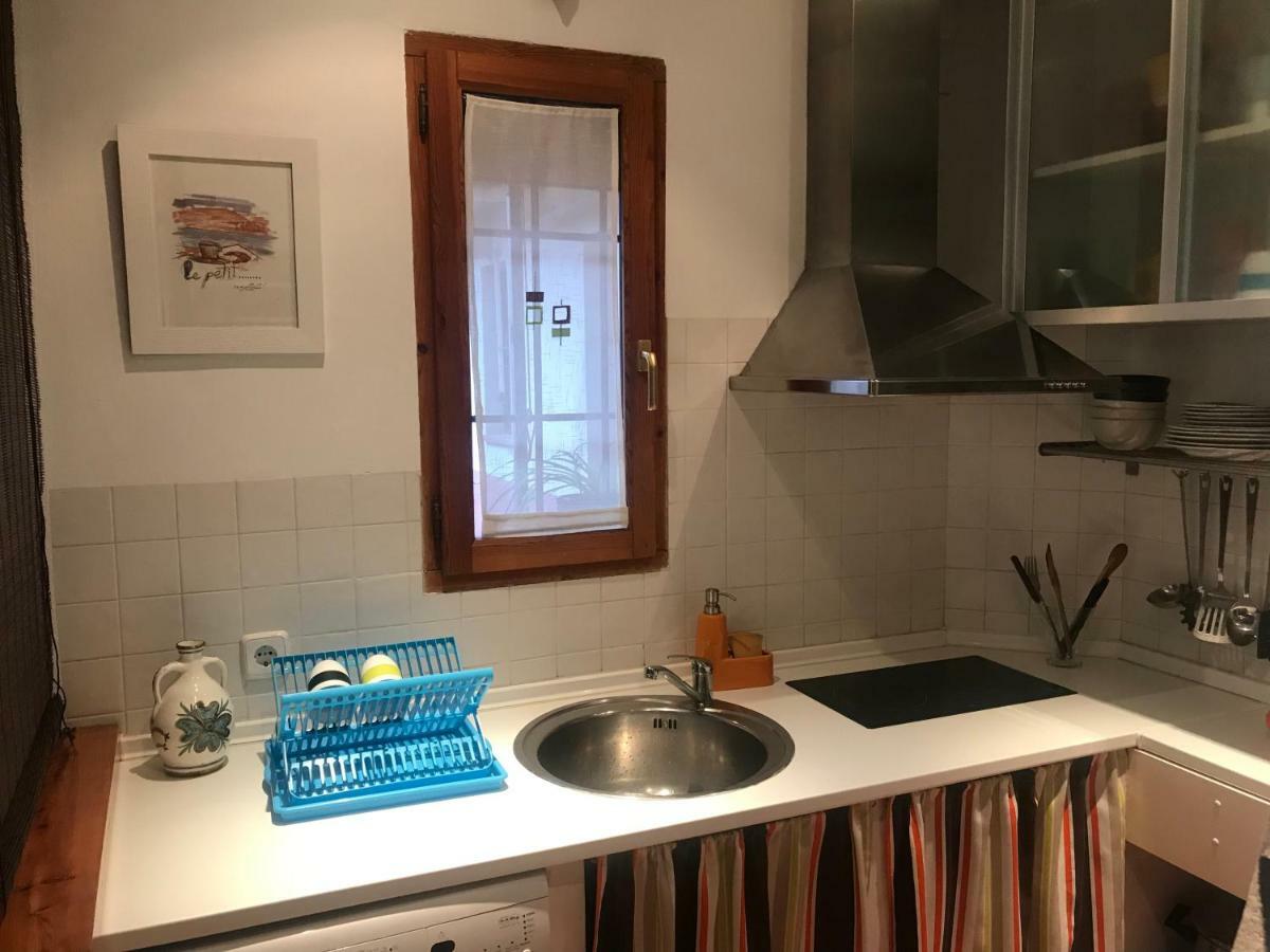 Apartamento En Corrala Madrid Bagian luar foto