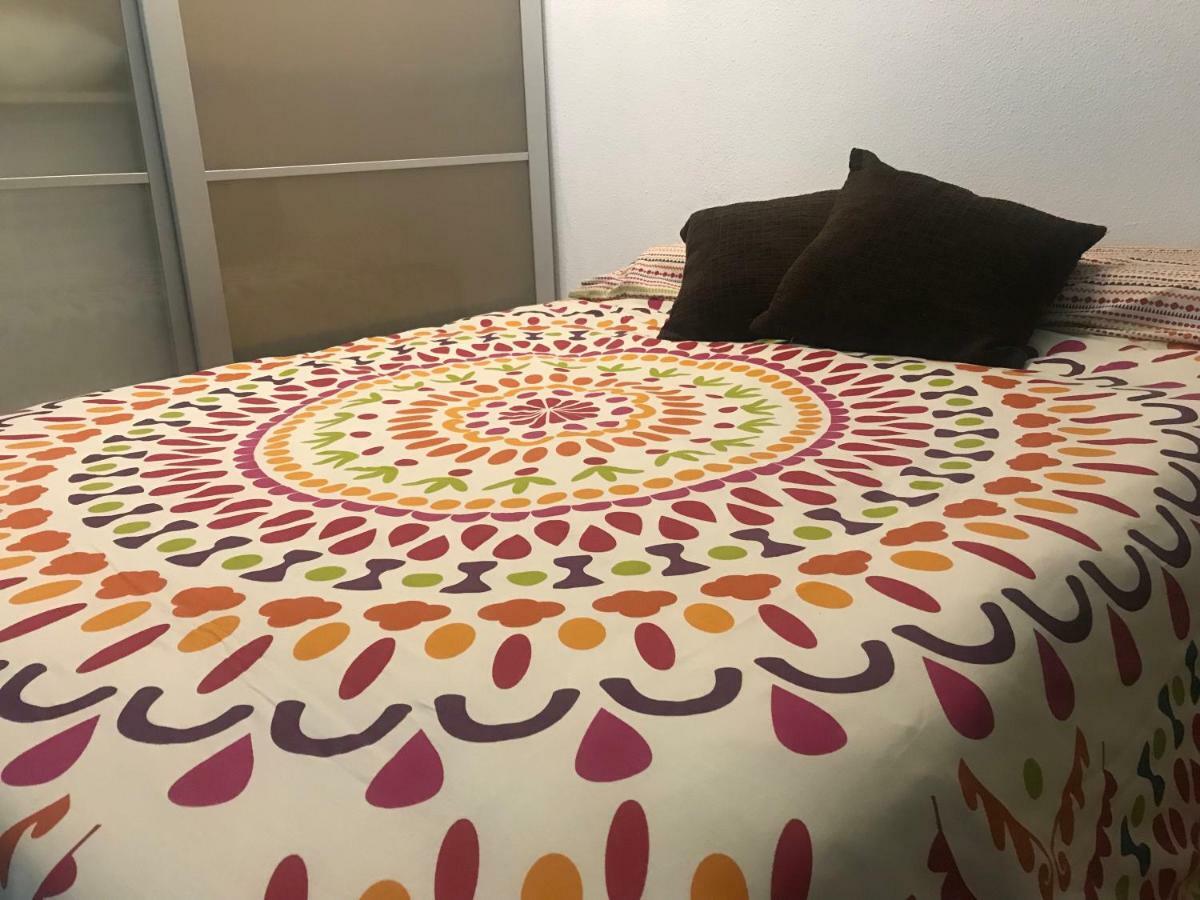 Apartamento En Corrala Madrid Bagian luar foto