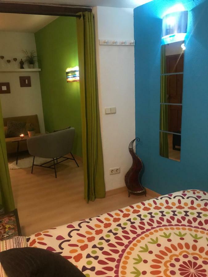 Apartamento En Corrala Madrid Bagian luar foto